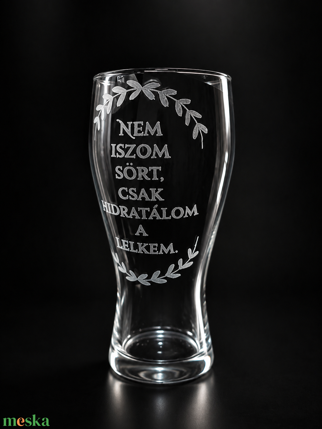 Kézzel gravírozott söröspohár � Nem iszom sört, csak hidratálom a lelkem (570 ml) - otthon & életmód - konyhafelszerelés, tálalás - tálalás - sörös pohár és korsó - Meska.hu