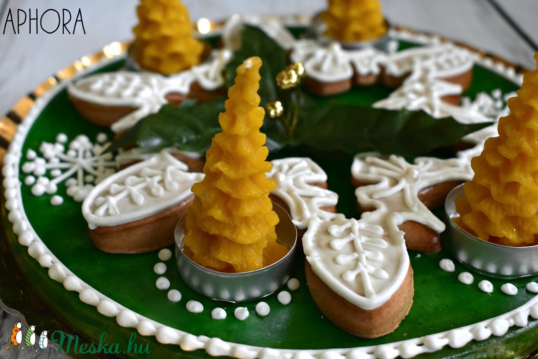 Mézeskalács adventi koszorú méhviasz gyertyával  - karácsony - Meska.hu