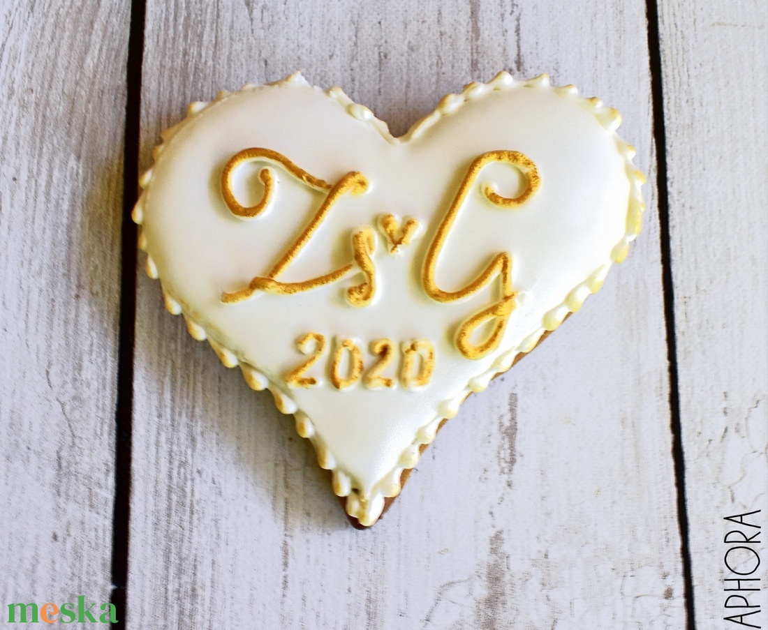 Mézeskalács esküvői szív egyedi monogramos - esküvő - emlék & ajándék - köszönőajándék - Meska.hu Mézeskalács esküvői szív egyedi monogramos - esküvő - emlék & ajándék - köszönőajándék - Meska.hu
