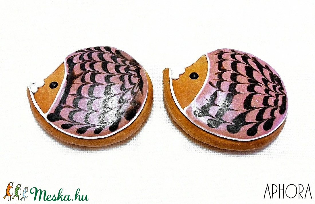 Mézeskalács süni (tarka) - otthon & életmód - dekoráció - dísztárgy - Meska.hu