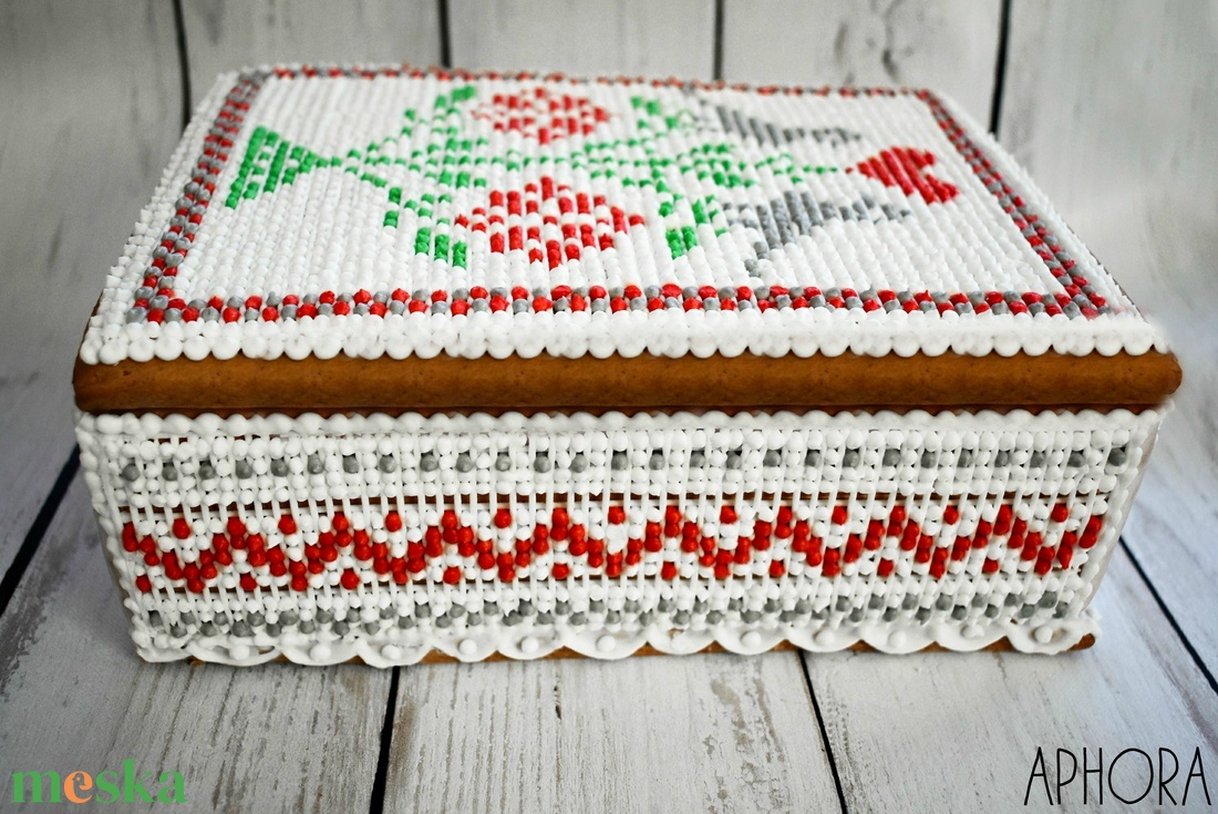 Mézeskalács doboz keresztszemes hímzés mintával - otthon & életmód - dekoráció - asztal és polc dekoráció - díszdoboz - Meska.hu