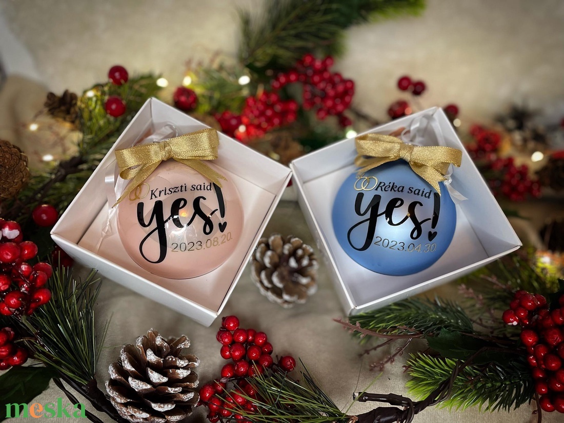 She said yes 8 cm-es üveggömb. - karácsony - karácsonyi lakásdekoráció - karácsonyfadíszek - Meska.hu