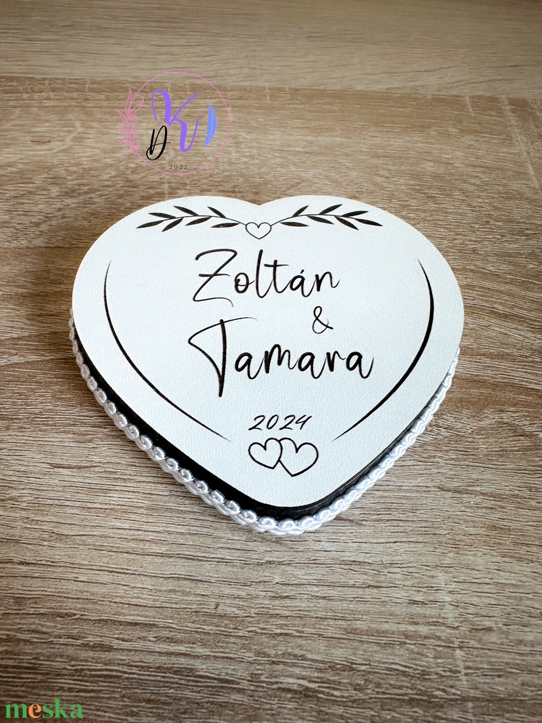 ESKÜVŐI GYŰRŰTARTÓ DOBOZ - esküvő - kiegészítők - gyűrűtartó & gyűrűpárna - Meska.hu ESKÜVŐI GYŰRŰTARTÓ DOBOZ - esküvő - kiegészítők - gyűrűtartó & gyűrűpárna - Meska.hu
