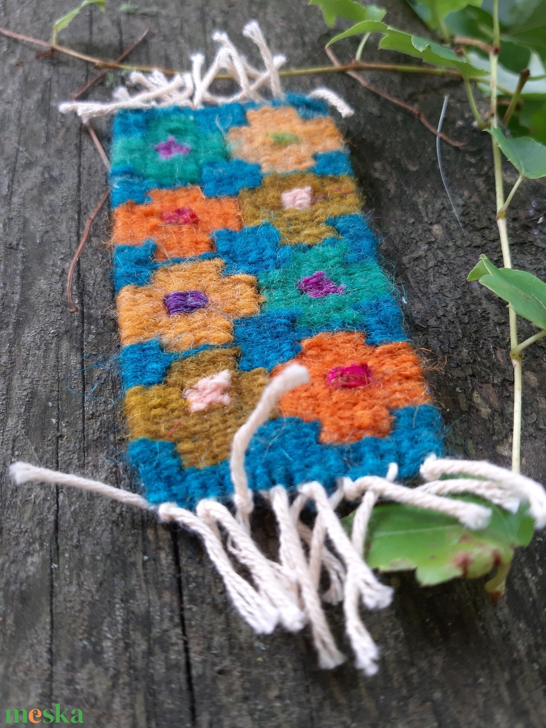 Kicsivirágos könyvjelző- középkék - könyv & zene - könyvjelző - Meska.hu Kicsivirágos könyvjelző- középkék - könyv & zene - könyvjelző - Meska.hu