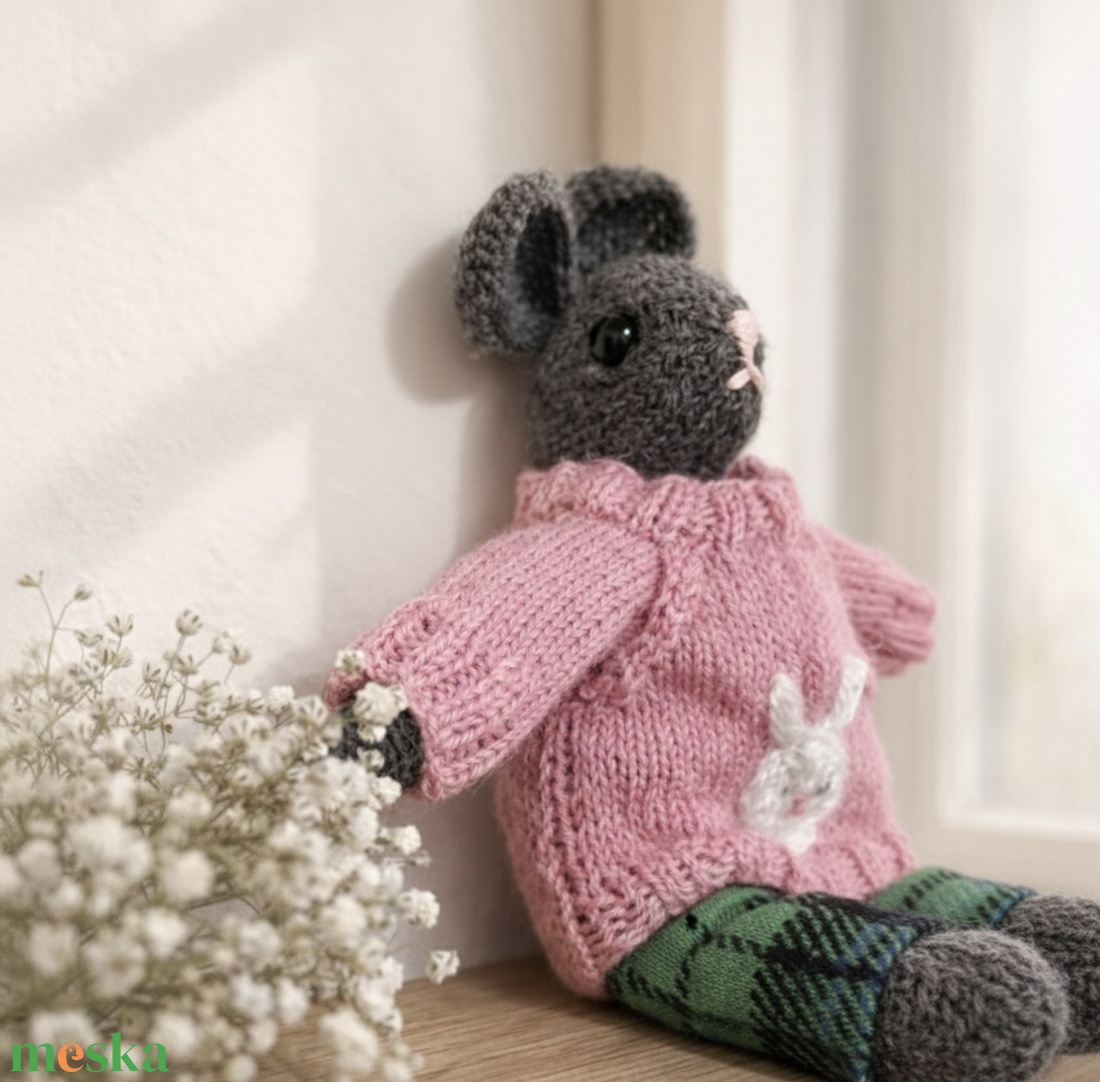 Kézzel kötött húsvéti nyuszi � 23 cm - ünnepi díszek, dekorációk - húsvéti díszek és dekorációk - húsvéti asztaldíszek - Meska.hu