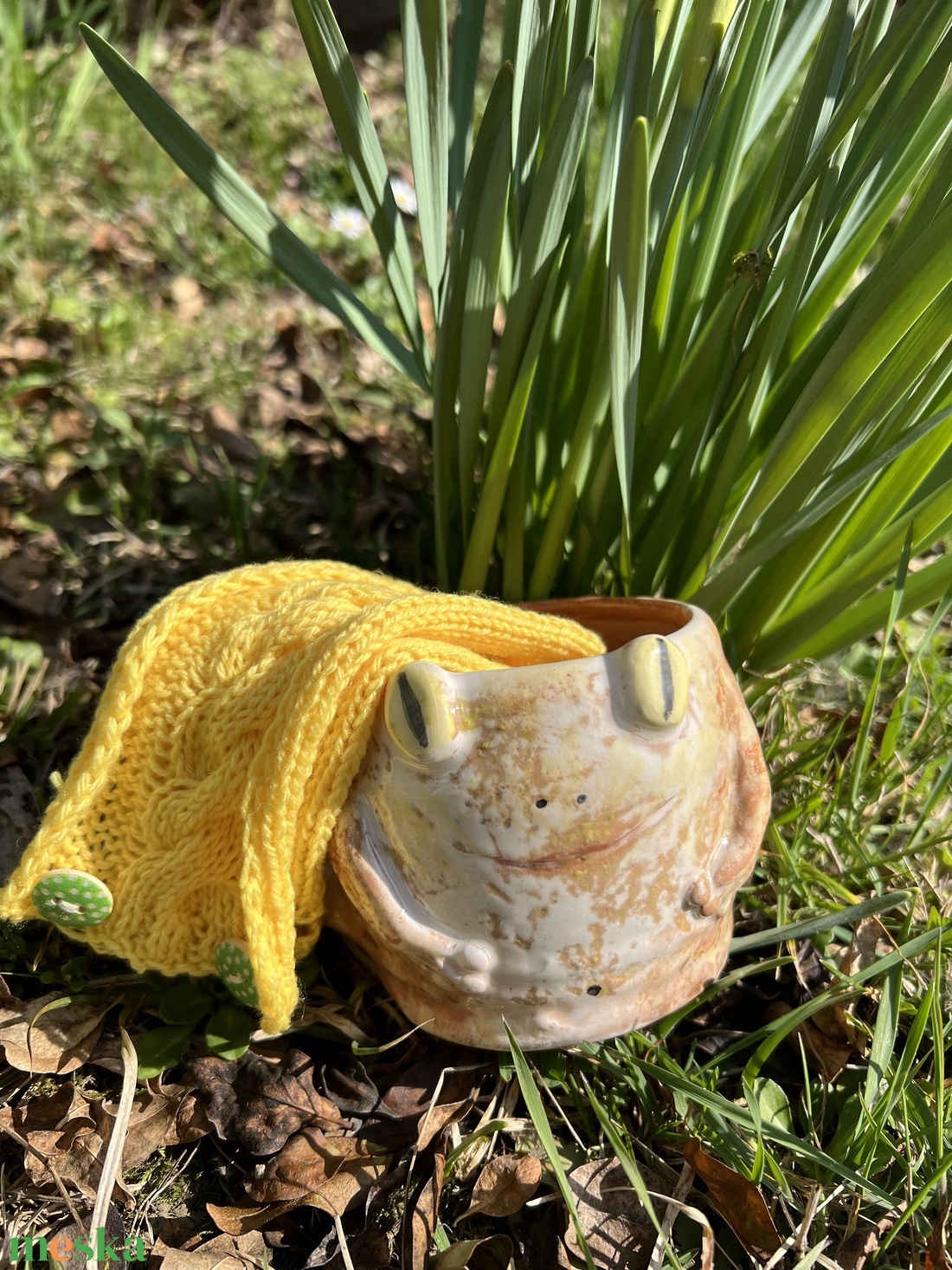 Vidám bögre � Béka pulcsiban - otthon & életmód - konyhafelszerelés, tálalás - tálalás - bögre & csésze - Meska.hu