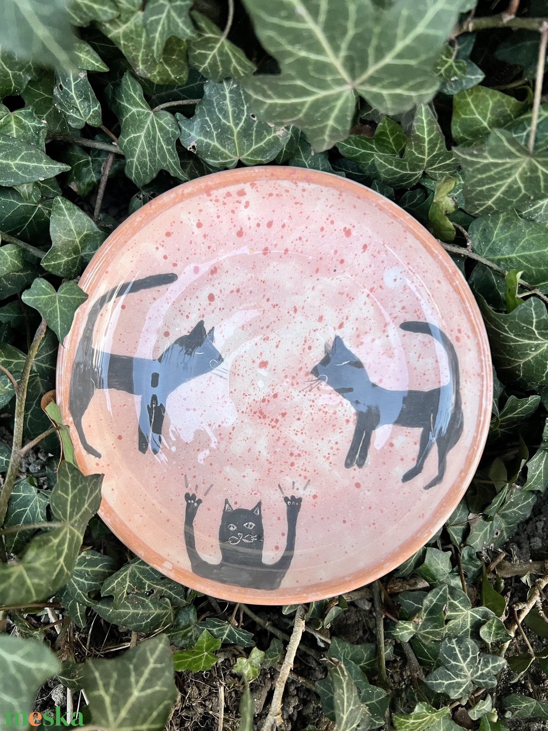 Kézzel festett  kerámia tál � Fekete macskák  - otthon & életmód - konyhafelszerelés, tálalás - tálalás - tányér & étkészlet - Meska.hu