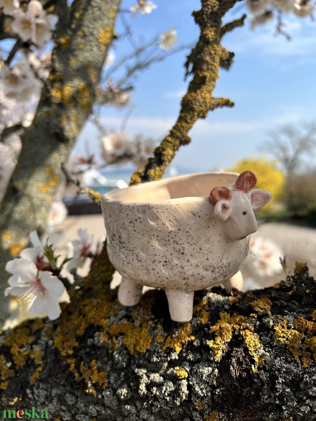 Kézműves kerámia Bárányka - otthon & életmód - virágdekoráció - virágtartó - váza - Meska.hu