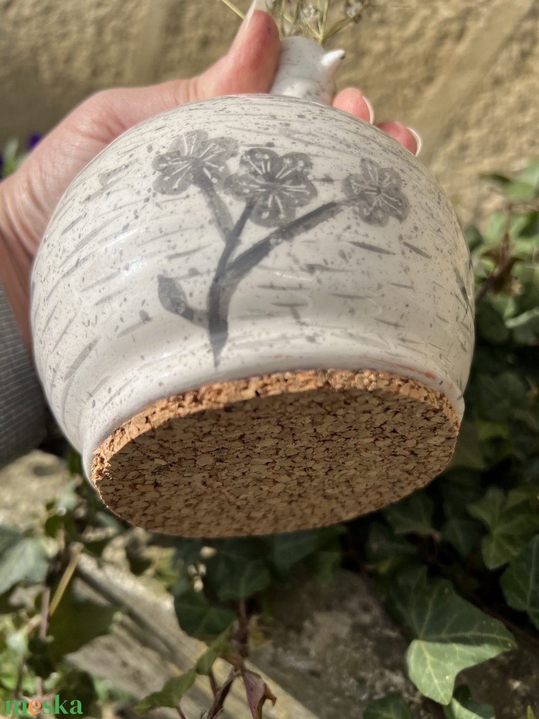 Egyedi, kézműves kerámia váza � tavaszi virágmintával - otthon & életmód - virágdekoráció - virágtartó - váza - Meska.hu