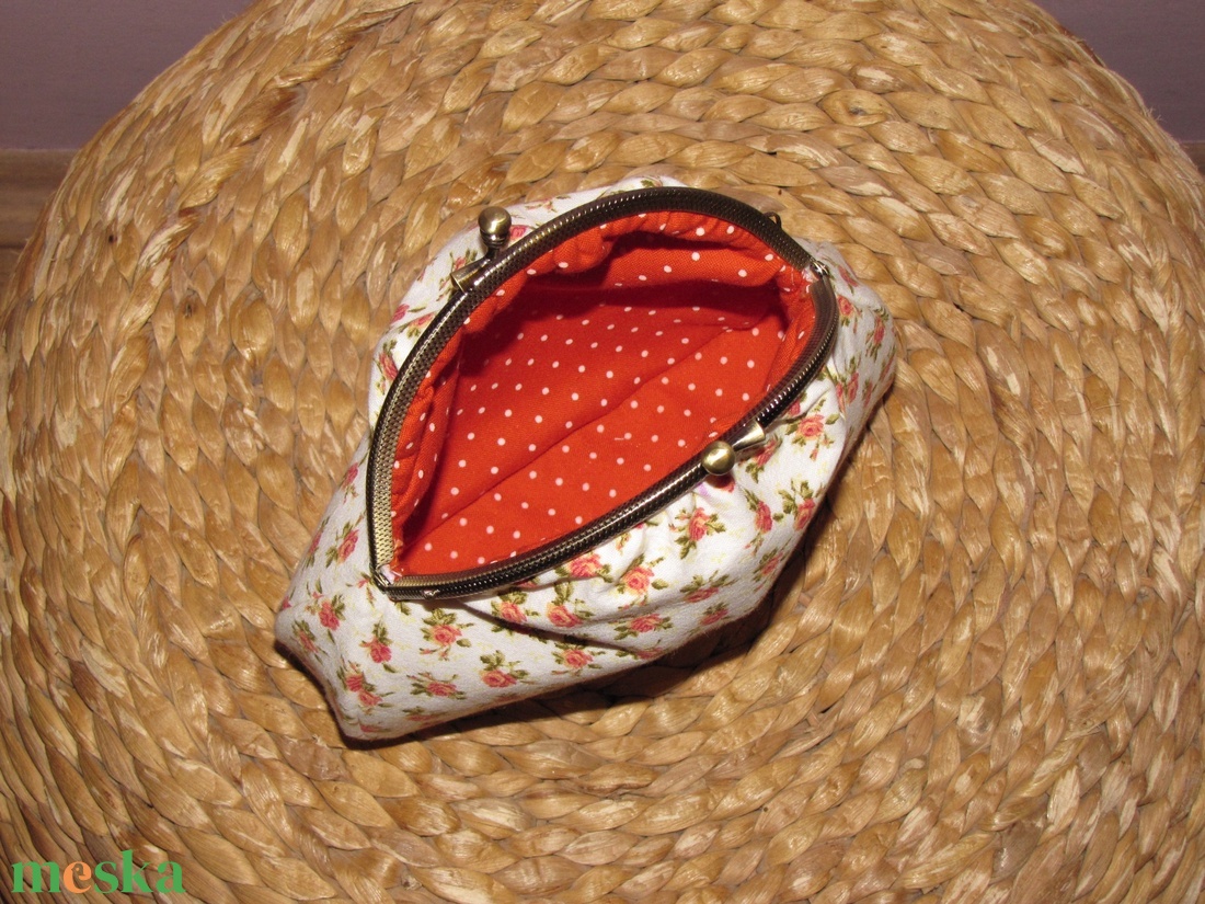 Neszesszer, sminkes tárca, gyógyszeres tárca 12 cm-es kerettel.  - táska & tok - neszesszer - Meska.hu