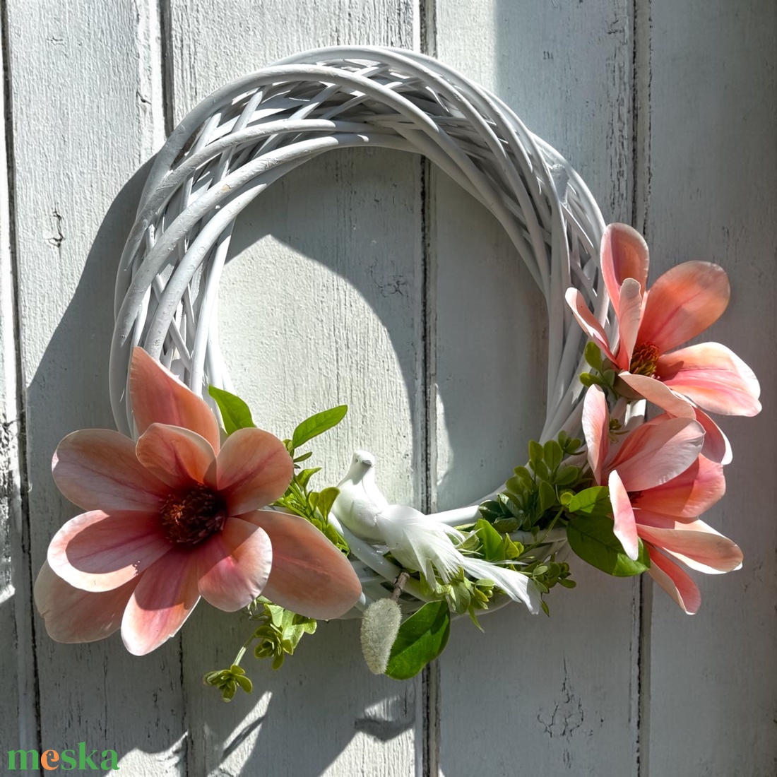  Fehér magnóliás ajtódísz galambbal � tavaszi kopogtató - otthon & életmód - dekoráció - ajtó- és ablak dekoráció - ajtódísz & kopogtató - Meska.hu