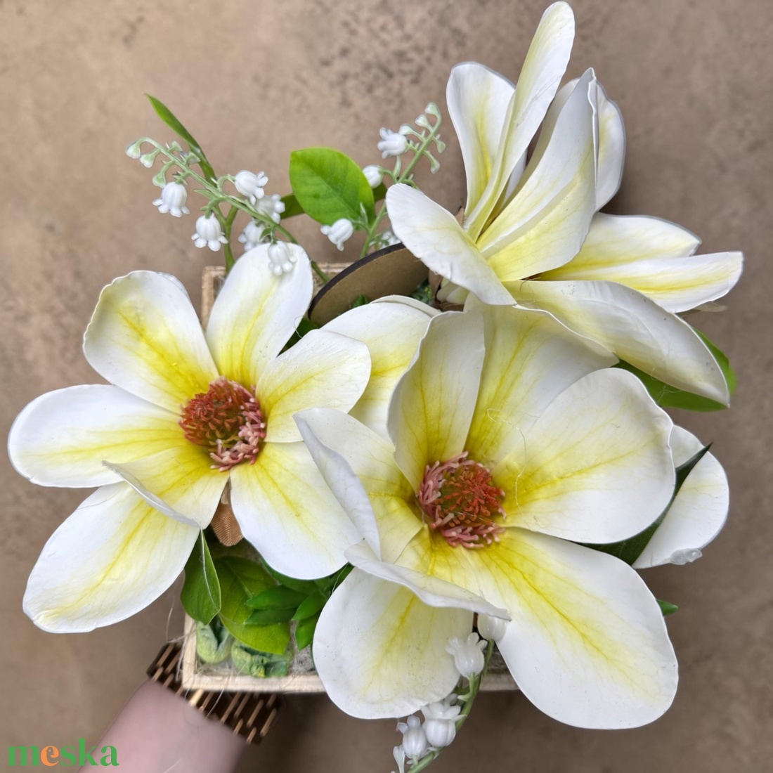 � Anyák napi magnóliás virágbox � kézzel készült dekoráció -  - Meska.hu