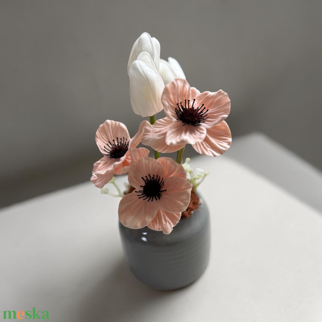  Pipacsos�tulipános asztaldísz � elegáns, szürke kaspóban  - otthon & életmód - dekoráció - asztal és polc dekoráció - asztaldísz - Meska.hu
