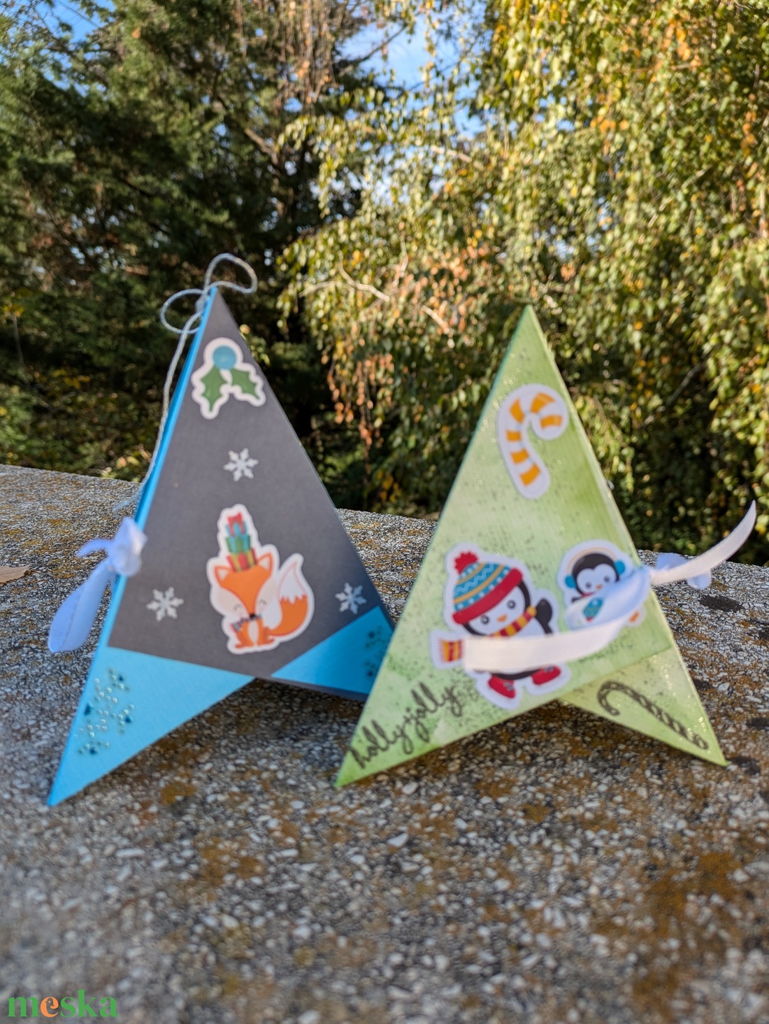 Kék és zöld 3D asztaldísz és képeslap - karácsony - karácsonyi ajándékozás - karácsonyi képeslap, üdvözlőlap, ajándékkísérő - Meska.hu