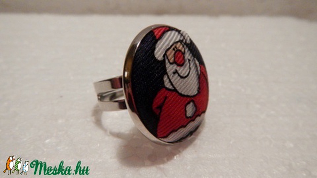 Mikulás gyűrű nyakkendőből  -  - Meska.hu