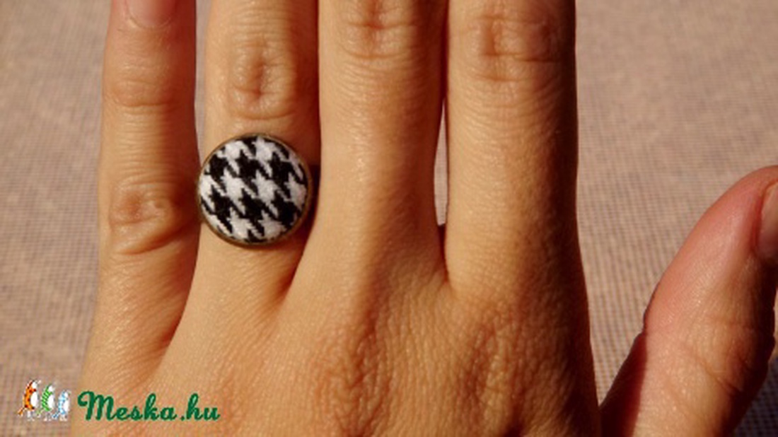 Feketén-fehéren - gyűrű -  - Meska.hu