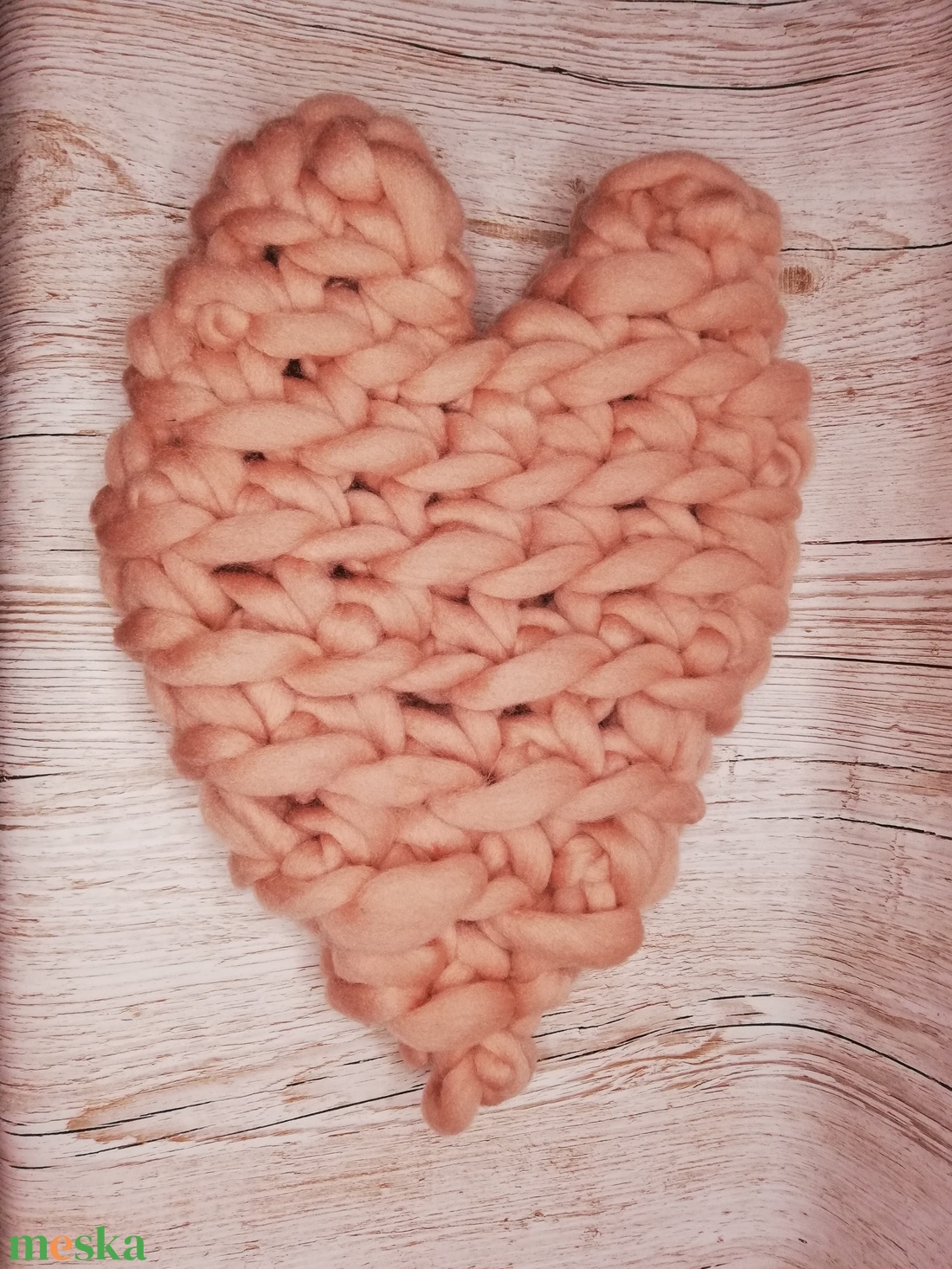 Puha horgolt szív párna - otthon & életmód - lakástextil - párna & párnahuzat - Meska.hu