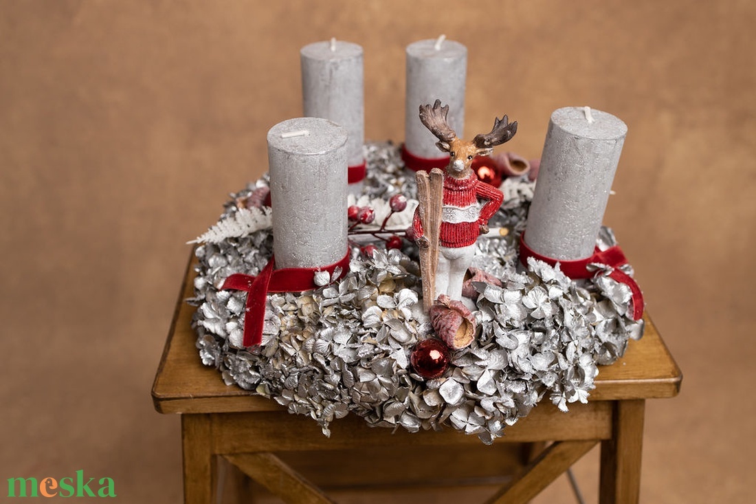 Síelős szarvas hortenziás adventi - karácsony - adventi díszek - adventi koszorú - Meska.hu