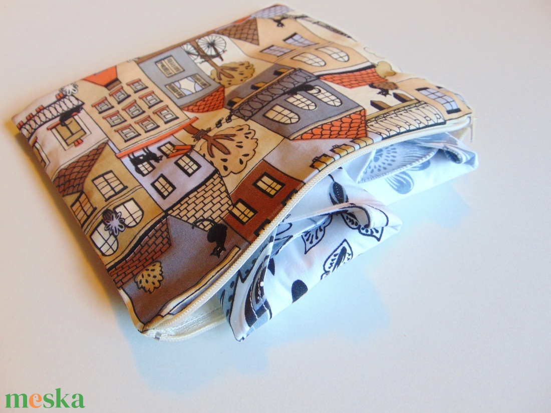 Betét tartó tasak / barna-narancs cicák a háztetőn - szépségápolás - intim higiénia - egészségügyi tartó - Meska.hu