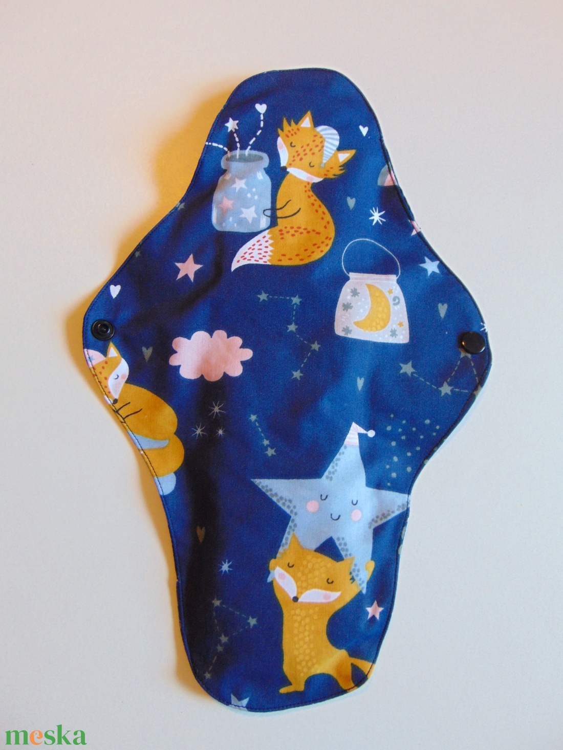 31 cm-es mosható női betét- maxi / alvó rókák / intimbetét, mosható textil betét, környezetbarát termék - szépségápolás - intim higiénia - intimbetét - Meska.hu 31 cm-es mosható női betét- maxi / alvó rókák / intimbetét, mosható textil betét, környezetbarát termék - szépségápolás - intim higiénia - intimbetét - Meska.hu