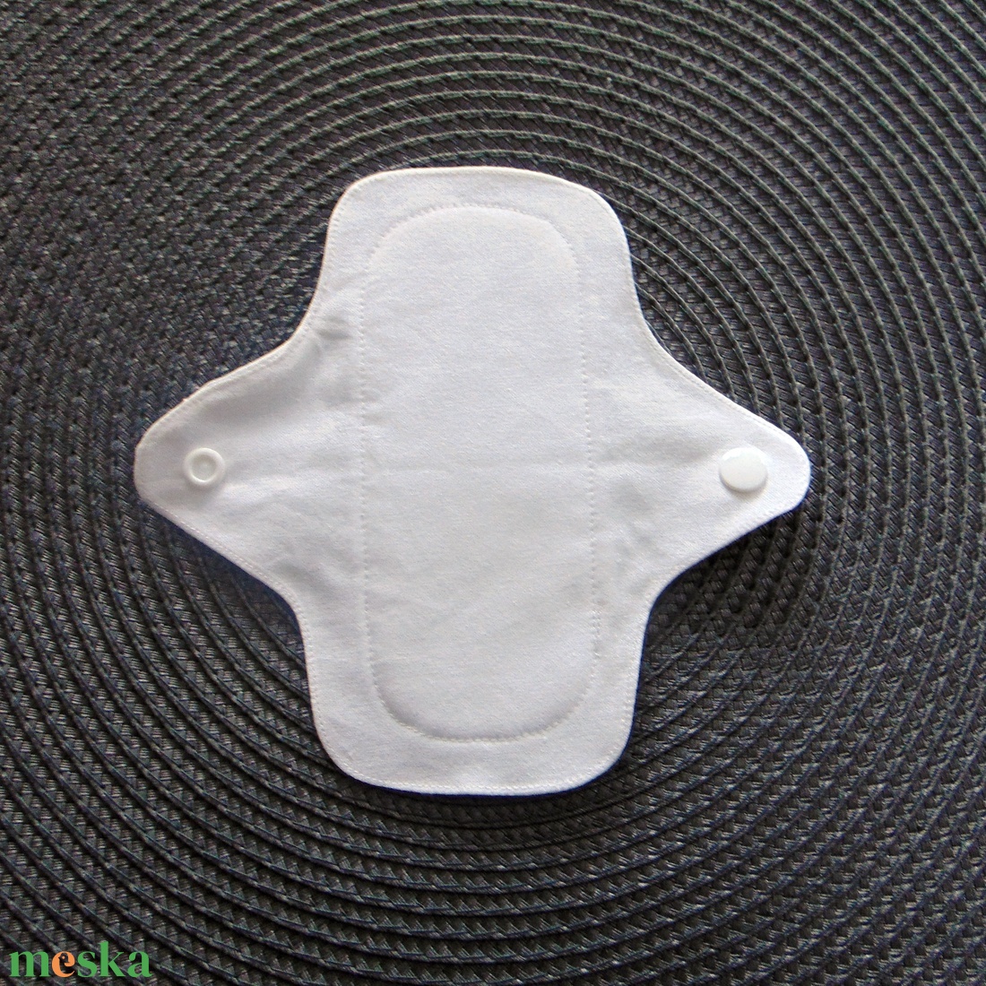 16 cm-es MINI betét- fehér - szépségápolás - intim higiénia - intimbetét - Meska.hu 16 cm-es MINI betét- fehér - szépségápolás - intim higiénia - intimbetét - Meska.hu