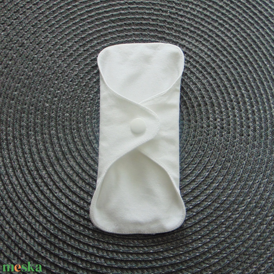 16 cm-es MINI betét- fehér - szépségápolás - intim higiénia - intimbetét - Meska.hu 16 cm-es MINI betét- fehér - szépségápolás - intim higiénia - intimbetét - Meska.hu