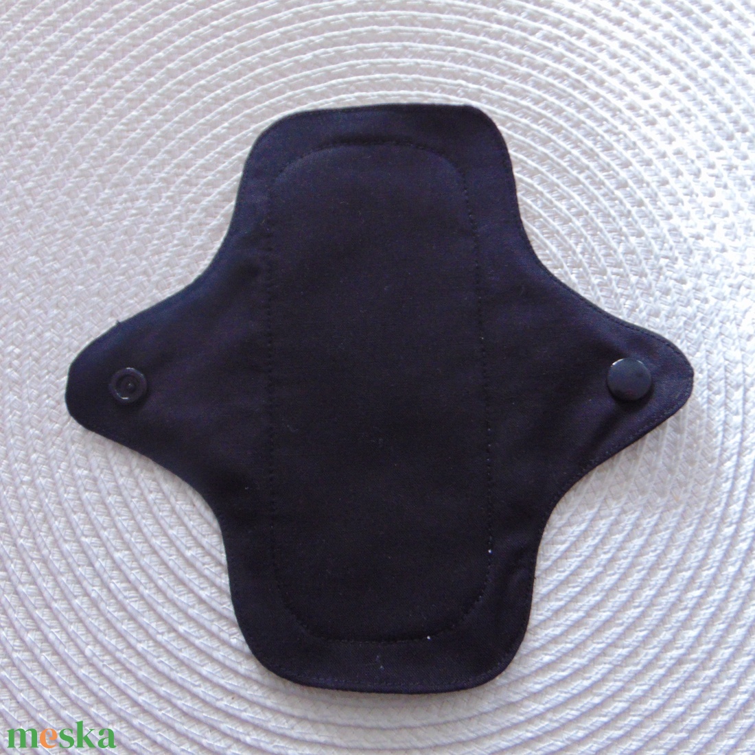 16 cm-es MINI betét- fekete - szépségápolás - intim higiénia - intimbetét - Meska.hu 16 cm-es MINI betét- fekete - szépségápolás - intim higiénia - intimbetét - Meska.hu