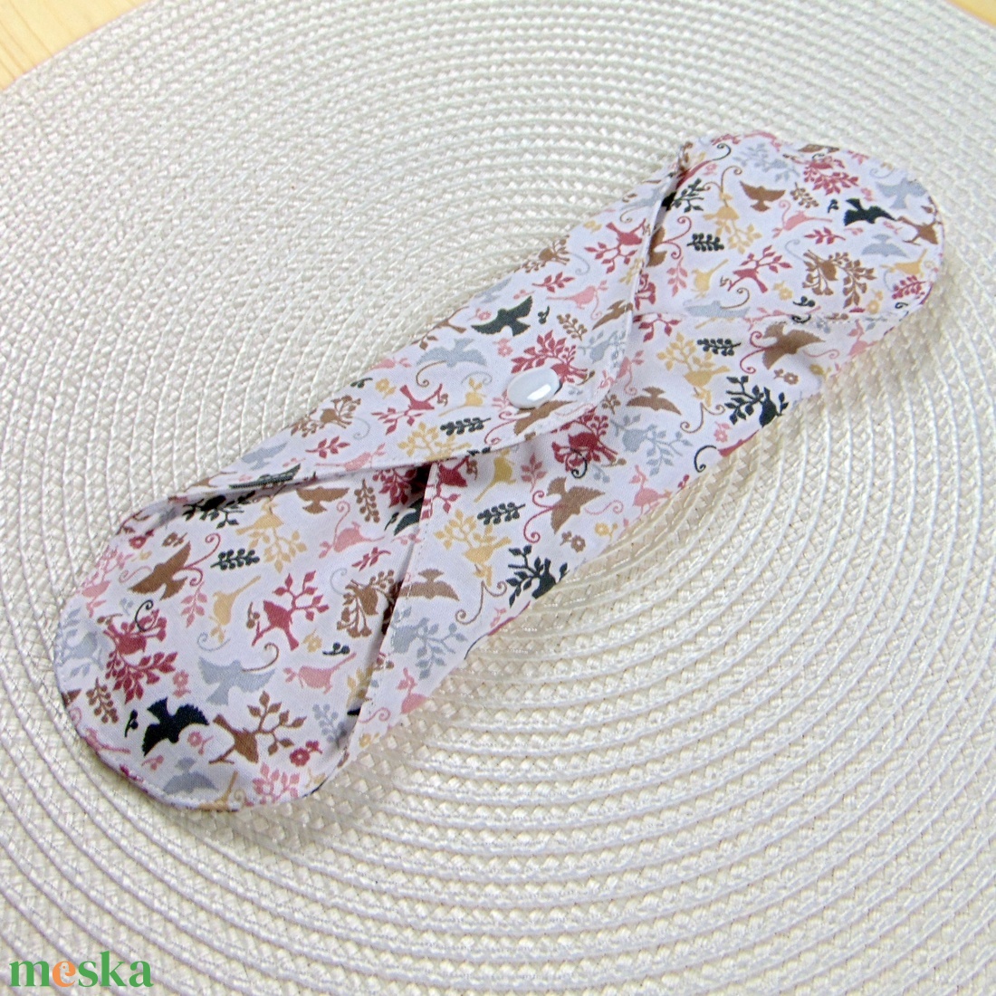 24 cm-es mosható betét / apró madár mintás - szépségápolás - intim higiénia - intimbetét - Meska.hu 24 cm-es mosható betét / apró madár mintás - szépségápolás - intim higiénia - intimbetét - Meska.hu