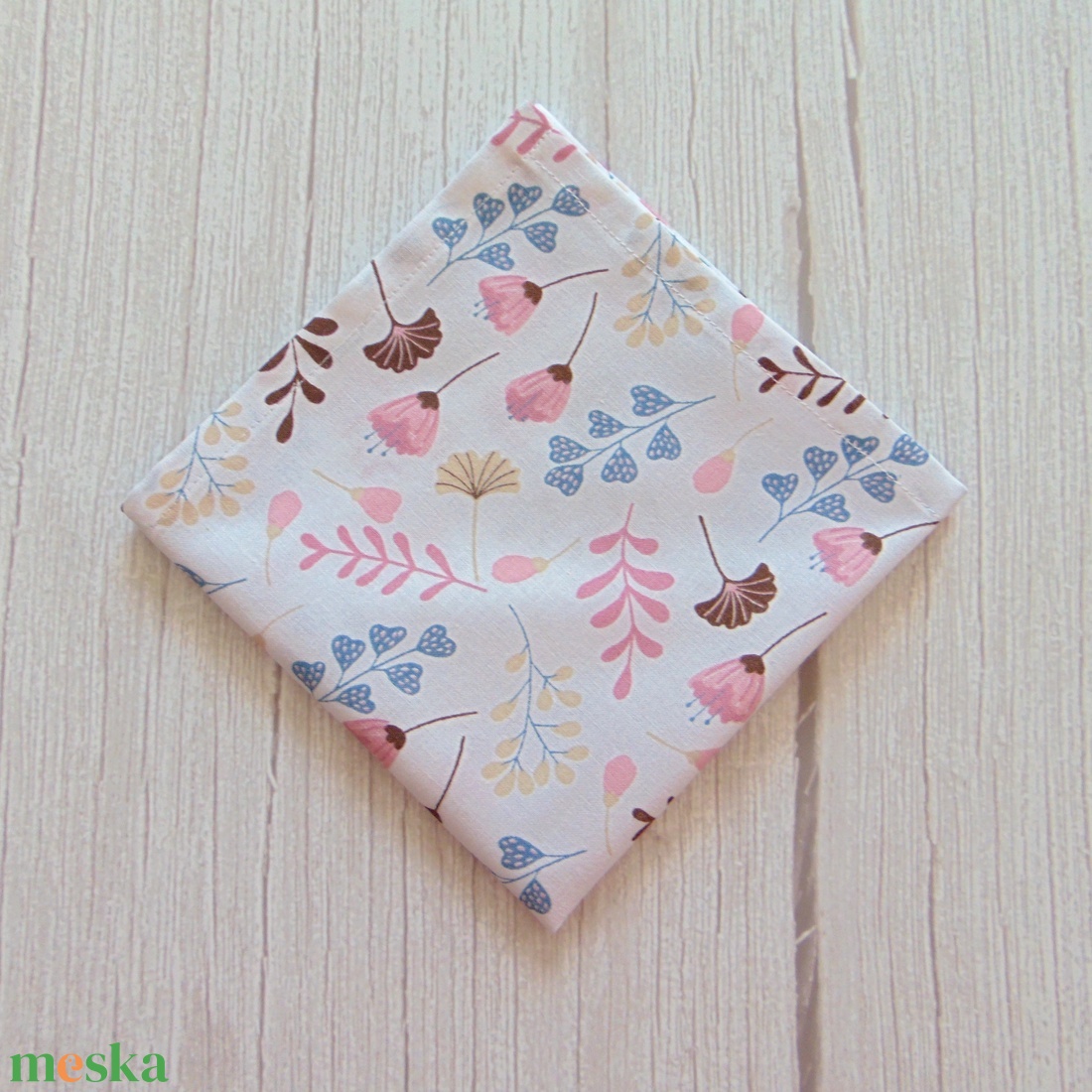 Textil szalvéta: kék- rózsaszín virág mintás - táska & tok - uzsonna- & ebéd tartó - szendvics csomagoló - Meska.hu Textil szalvéta: kék- rózsaszín virág mintás - táska & tok - uzsonna- & ebéd tartó - szendvics csomagoló - Meska.hu