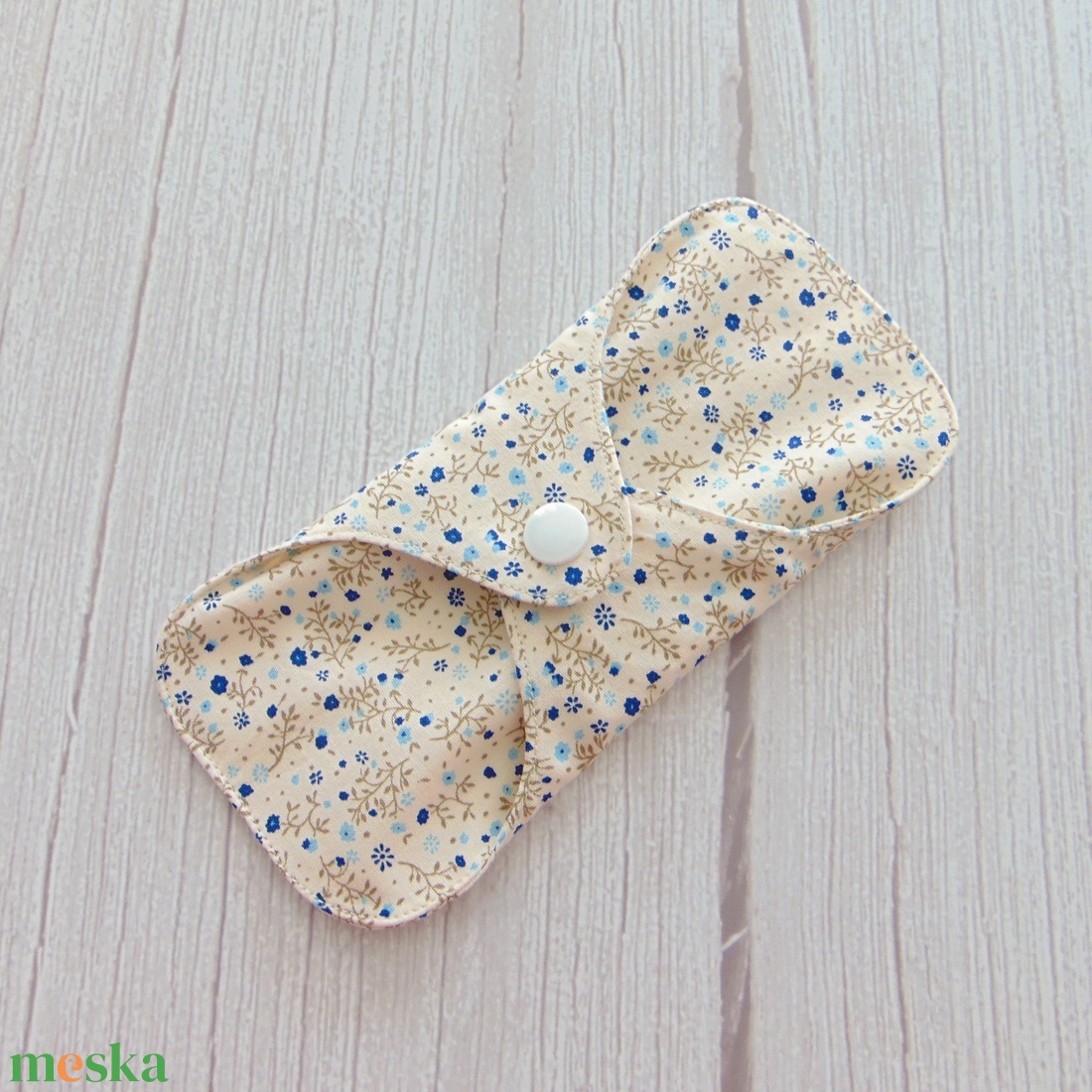 16 cm-es MINI betét- kék, apró virág mintás  - szépségápolás - intim higiénia - intimbetét - Meska.hu