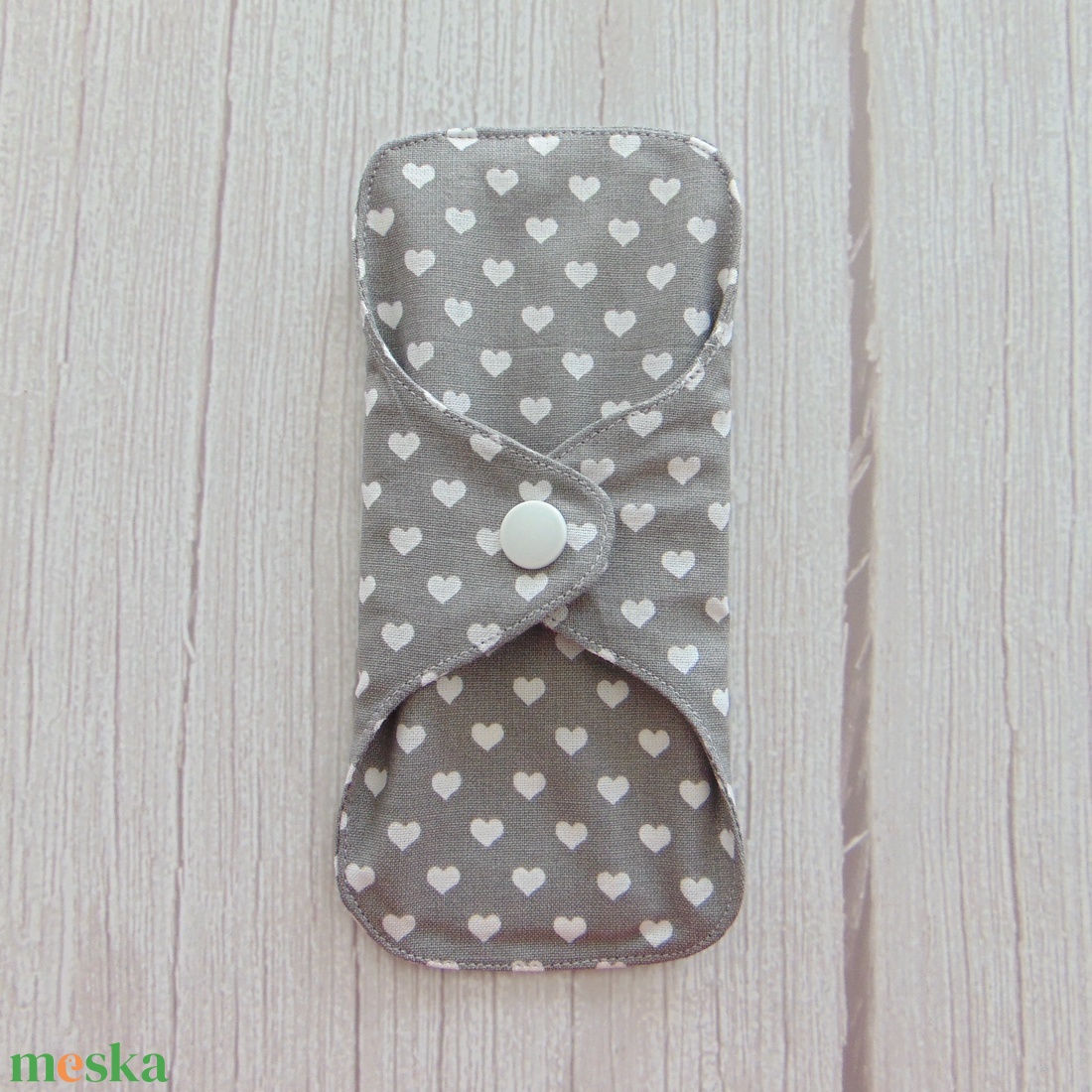 16 cm-es MINI betét- szürke- fehér szívecske mintás - szépségápolás - intim higiénia - intimbetét - Meska.hu 16 cm-es MINI betét- szürke- fehér szívecske mintás - szépségápolás - intim higiénia - intimbetét - Meska.hu