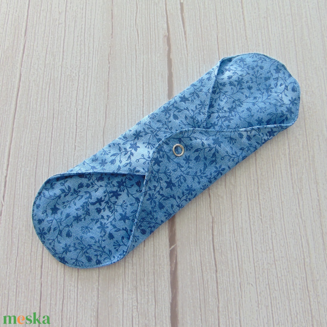 24 cm-es mosható női betét / farmerkék indák, virágok - szépségápolás - intim higiénia - intimbetét - Meska.hu 24 cm-es mosható női betét / farmerkék indák, virágok - szépségápolás - intim higiénia - intimbetét - Meska.hu