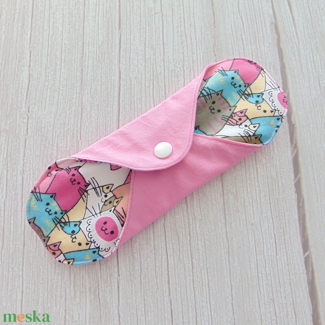 20 cm-es mosható betét / rózsaszín- türkiz- bézs cica mintás - szépségápolás - intim higiénia - intimbetét - Meska.hu 20 cm-es mosható betét / rózsaszín- türkiz- bézs cica mintás - szépségápolás - intim higiénia - intimbetét - Meska.hu