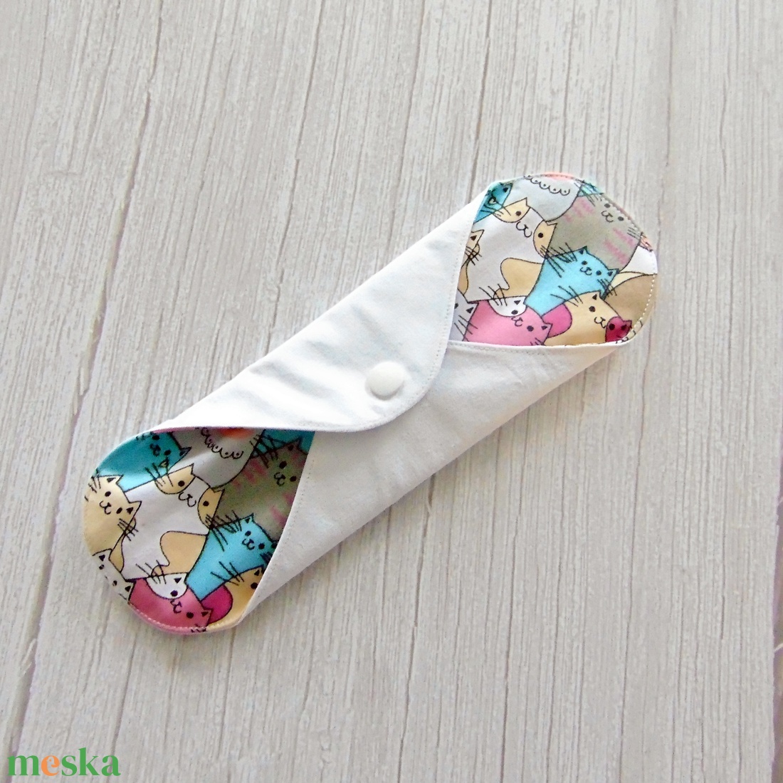 24 cm-es mosható betét / rózsaszín-türkiz-bézs cica mintás - szépségápolás - intim higiénia - intimbetét - Meska.hu 24 cm-es mosható betét / rózsaszín-türkiz-bézs cica mintás - szépségápolás - intim higiénia - intimbetét - Meska.hu
