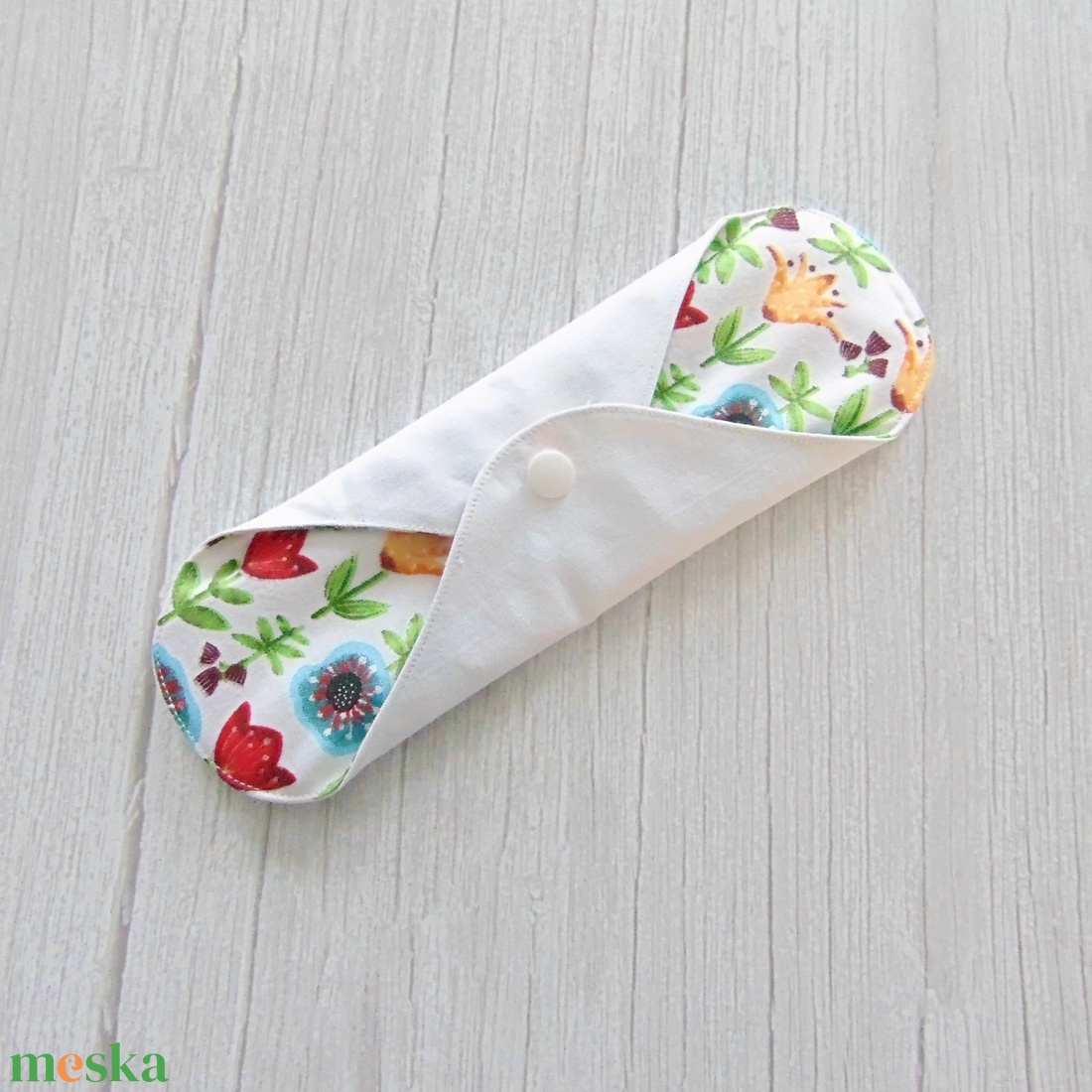24 cm-es mosható betét / színes virág mintás - szépségápolás - intim higiénia - intimbetét - Meska.hu 24 cm-es mosható betét / színes virág mintás - szépségápolás - intim higiénia - intimbetét - Meska.hu