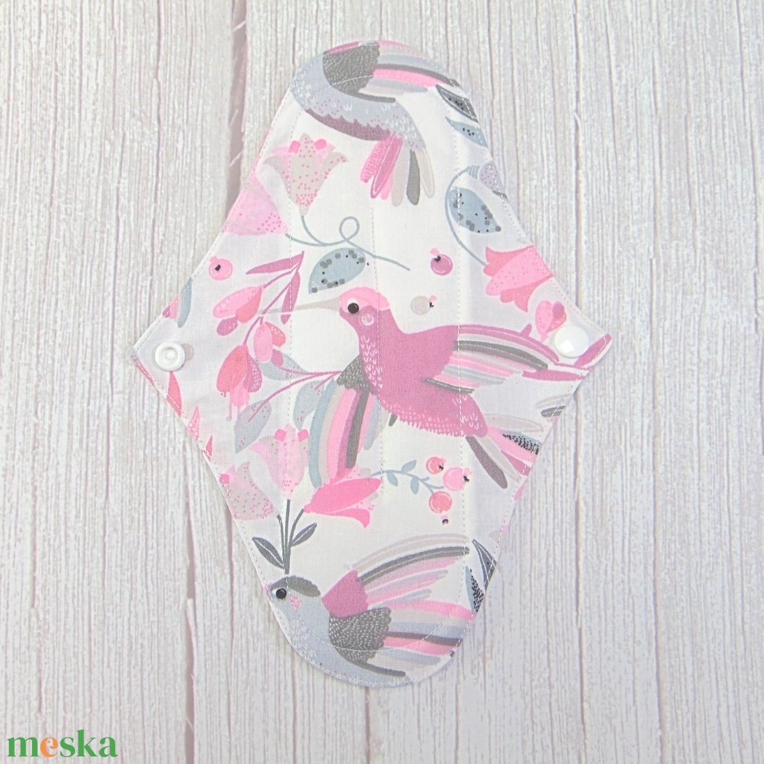 23 cm-es mosható betét / kolibri és virág mintás : rózsaszín-szürke - szépségápolás - intim higiénia - intimbetét - Meska.hu 23 cm-es mosható betét / kolibri és virág mintás : rózsaszín-szürke - szépségápolás - intim higiénia - intimbetét - Meska.hu