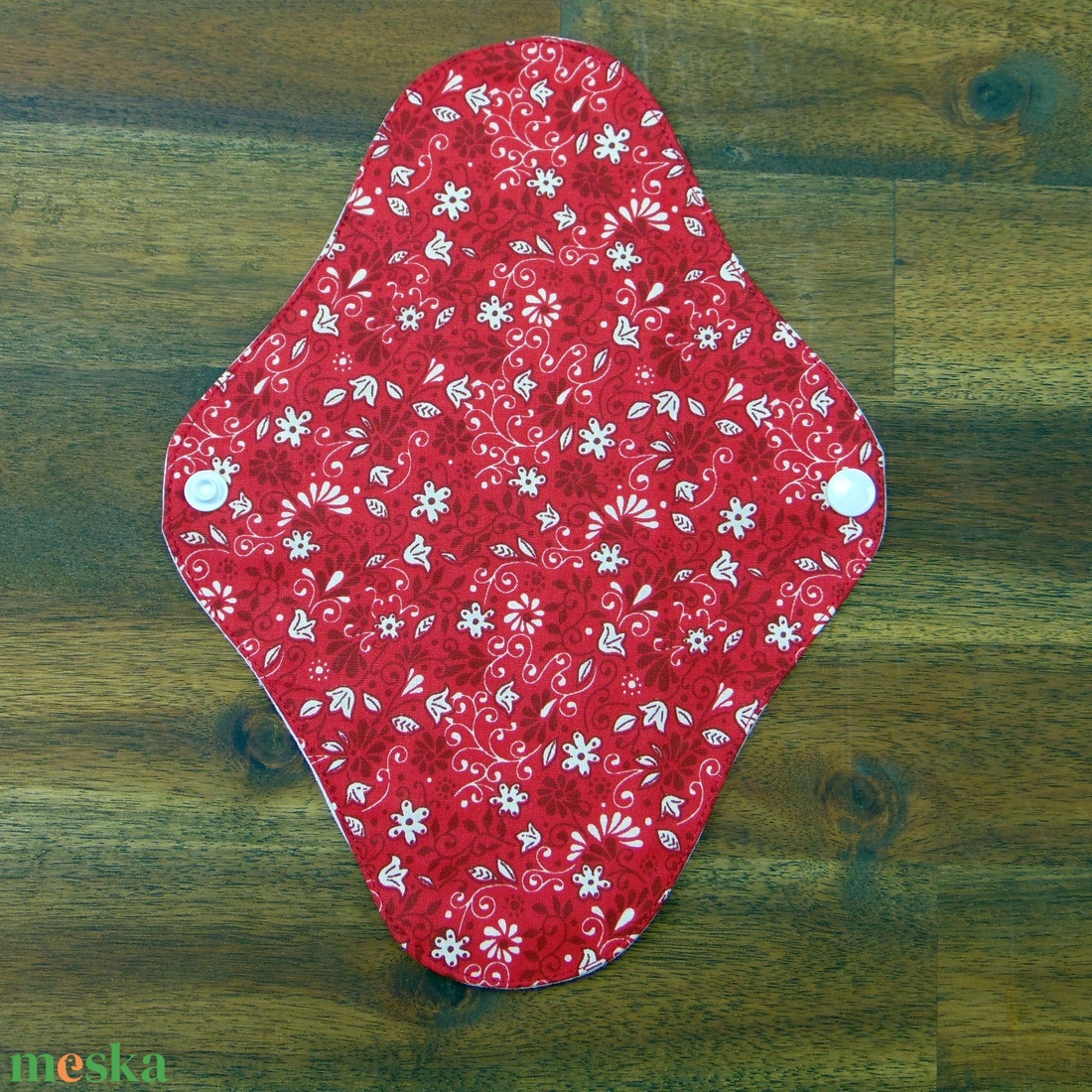 24 cm-es mosható női betét- vékony / piros- kisvirág mintás - szépségápolás - intim higiénia - intimbetét - Meska.hu 24 cm-es mosható női betét- vékony / piros- kisvirág mintás - szépségápolás - intim higiénia - intimbetét - Meska.hu