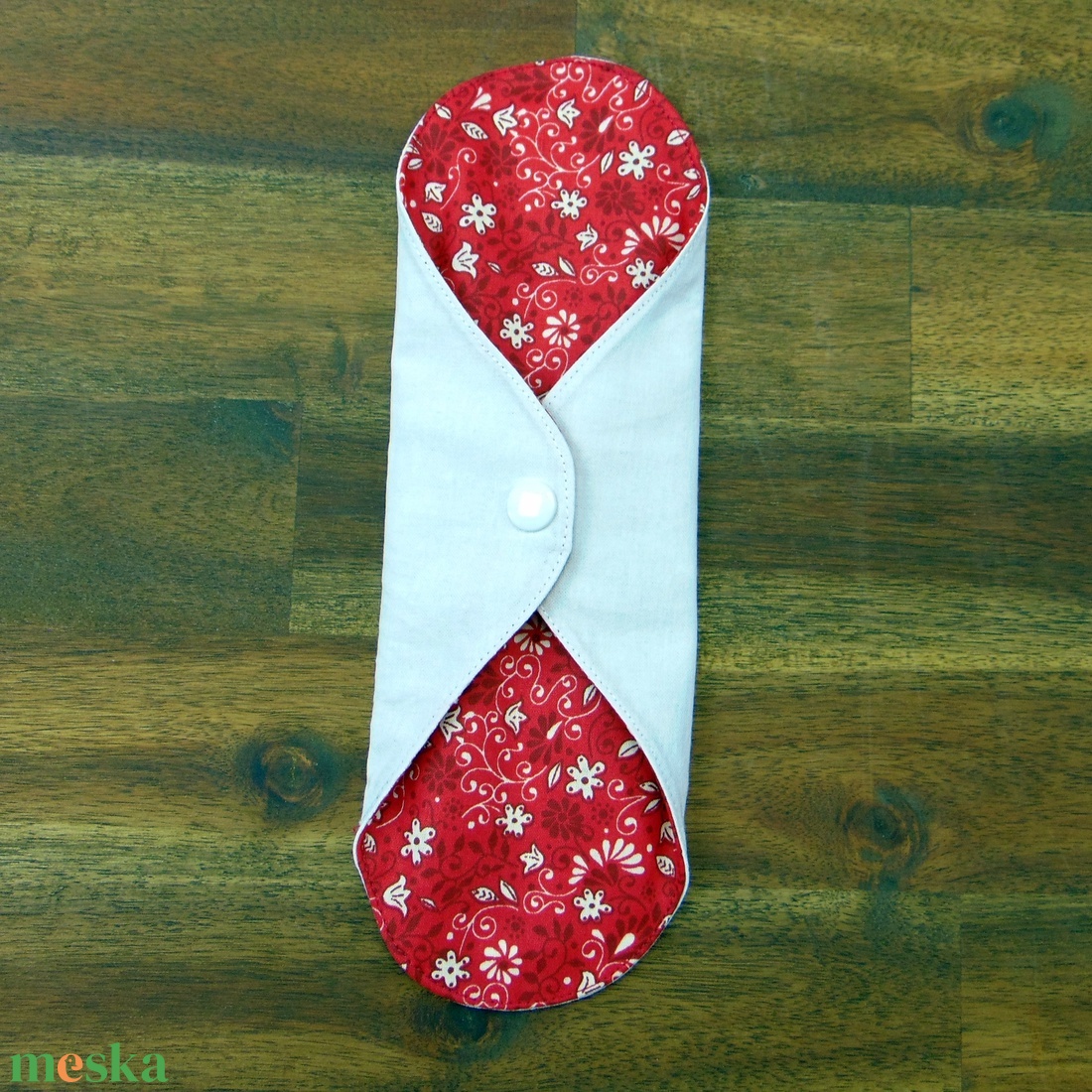 24 cm-es mosható női betét- vékony / piros- kisvirág mintás - szépségápolás - intim higiénia - intimbetét - Meska.hu 24 cm-es mosható női betét- vékony / piros- kisvirág mintás - szépségápolás - intim higiénia - intimbetét - Meska.hu