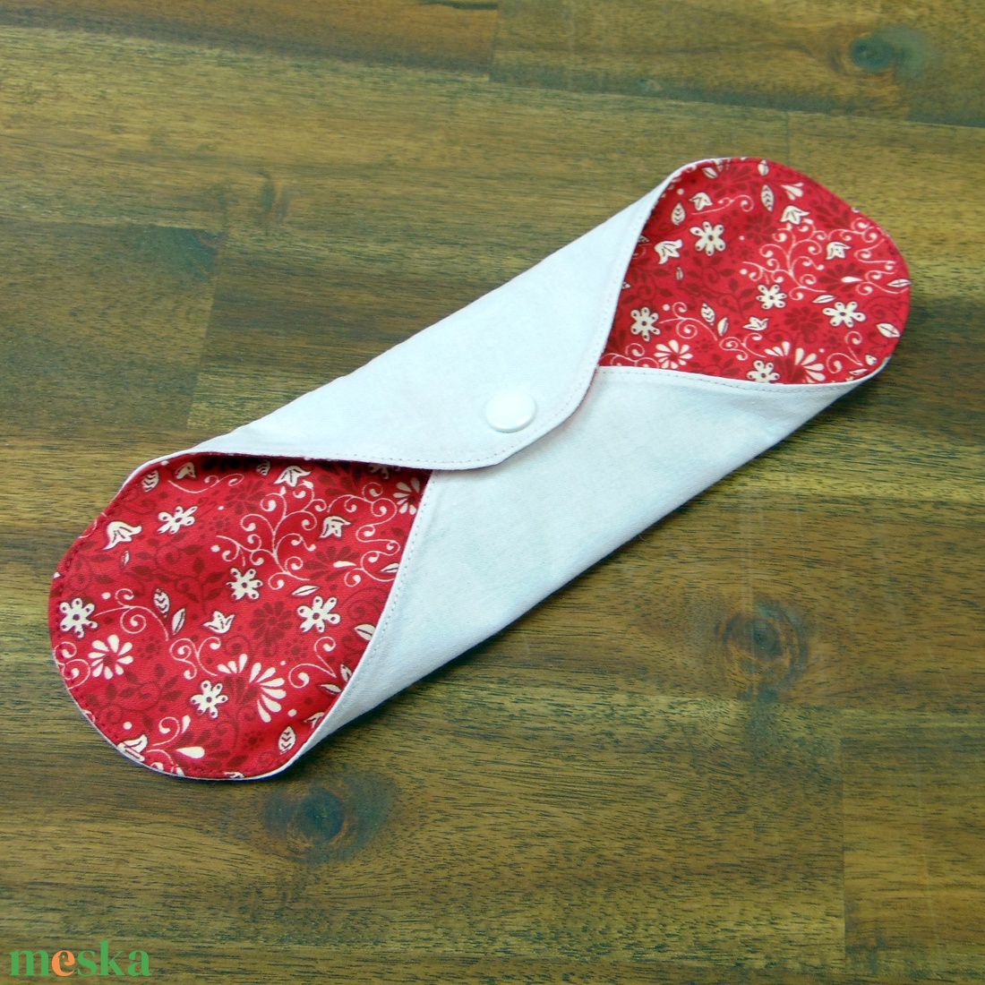 24 cm-es mosható női betét- vékony / piros- kisvirág mintás - szépségápolás - intim higiénia - intimbetét - Meska.hu 24 cm-es mosható női betét- vékony / piros- kisvirág mintás - szépségápolás - intim higiénia - intimbetét - Meska.hu