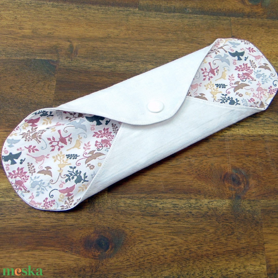 24 cm-es mosható betét- vékony / apró madár mintás - szépségápolás - intim higiénia - intimbetét - Meska.hu 24 cm-es mosható betét- vékony / apró madár mintás - szépségápolás - intim higiénia - intimbetét - Meska.hu