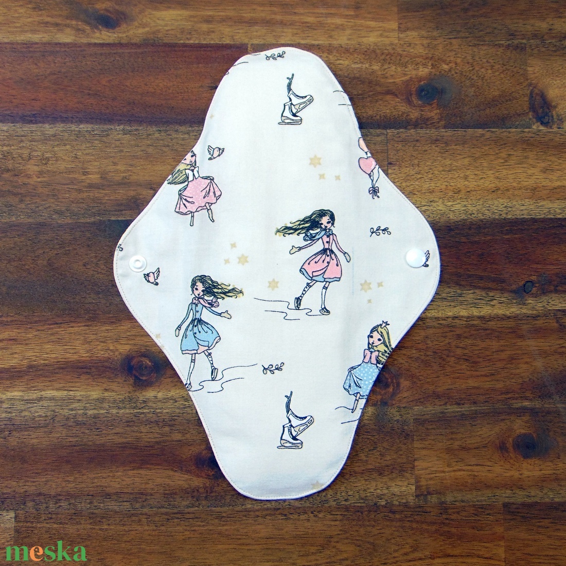 29 cm-es mosható női betét / korcsolyázó hercegnők - szépségápolás - intim higiénia - intimbetét - Meska.hu 29 cm-es mosható női betét / korcsolyázó hercegnők - szépségápolás - intim higiénia - intimbetét - Meska.hu