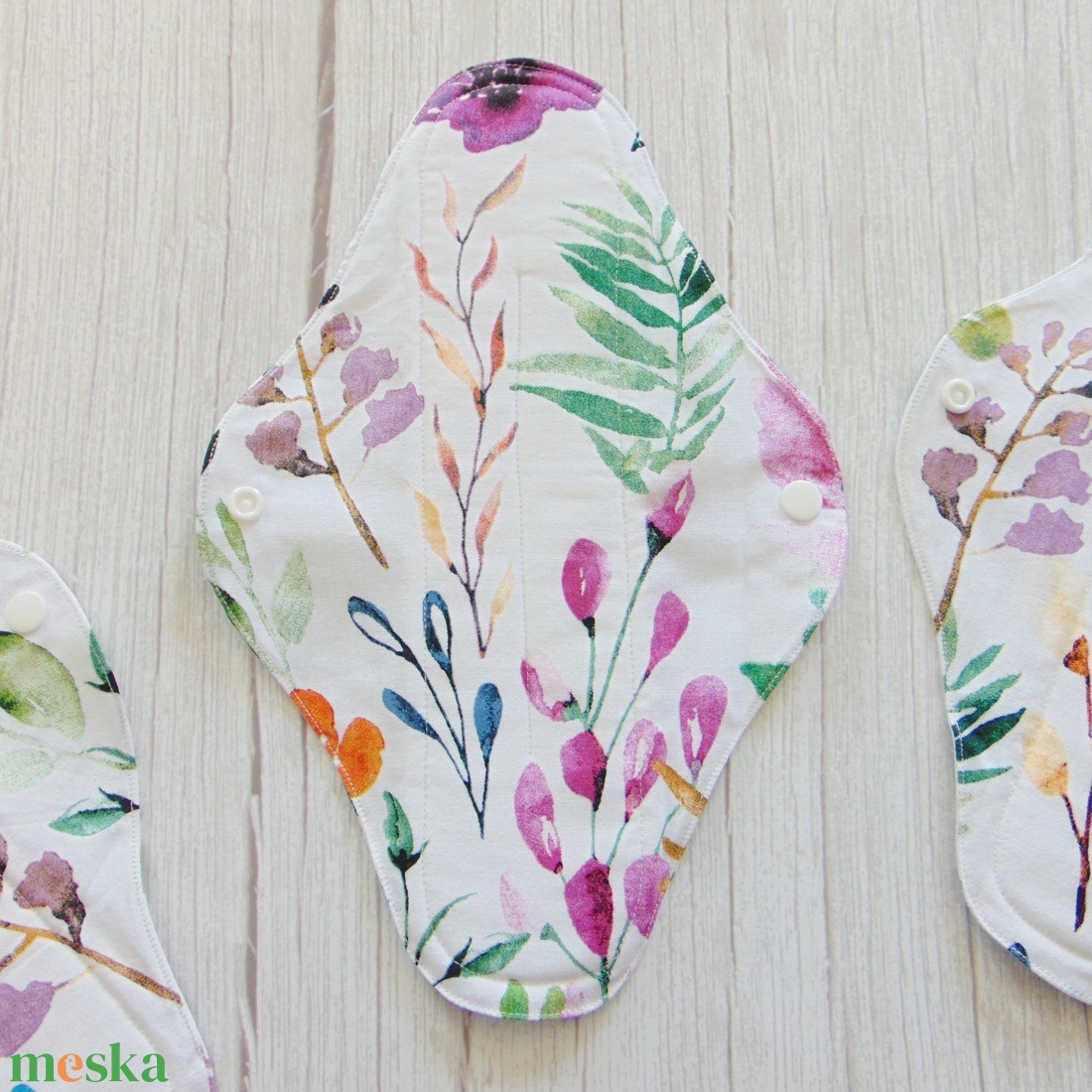 29 cm-es mosható betét / réti virág mintás  - szépségápolás - intim higiénia - intimbetét - Meska.hu