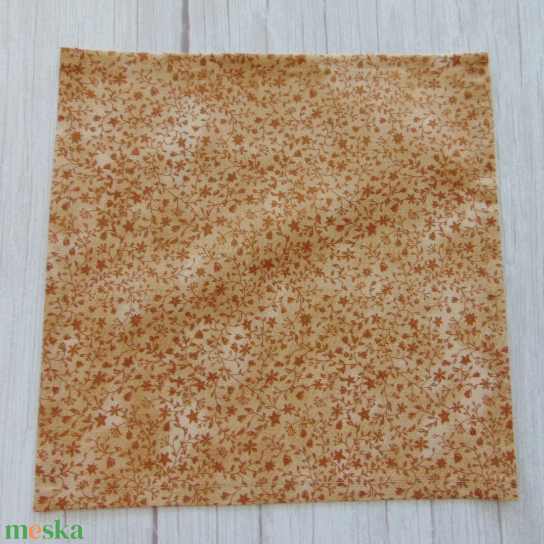 Textil szalvéta: barna indák és virágok - táska & tok - uzsonna- & ebéd tartó - szendvics csomagoló - Meska.hu Textil szalvéta: barna indák és virágok - táska & tok - uzsonna- & ebéd tartó - szendvics csomagoló - Meska.hu