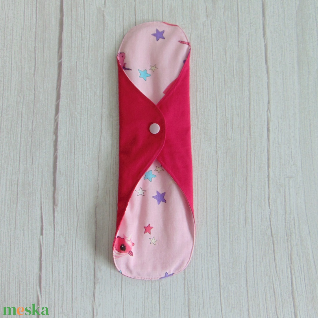 31 cm-es mosható betét / rózsaszín unikornis - szépségápolás - intim higiénia - intimbetét - Meska.hu 31 cm-es mosható betét / rózsaszín unikornis - szépségápolás - intim higiénia - intimbetét - Meska.hu