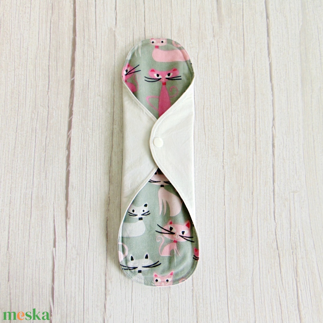 31 cm-es mosható betét / rózsaszín cicák - szépségápolás - intim higiénia - intimbetét - Meska.hu 31 cm-es mosható betét / rózsaszín cicák - szépségápolás - intim higiénia - intimbetét - Meska.hu