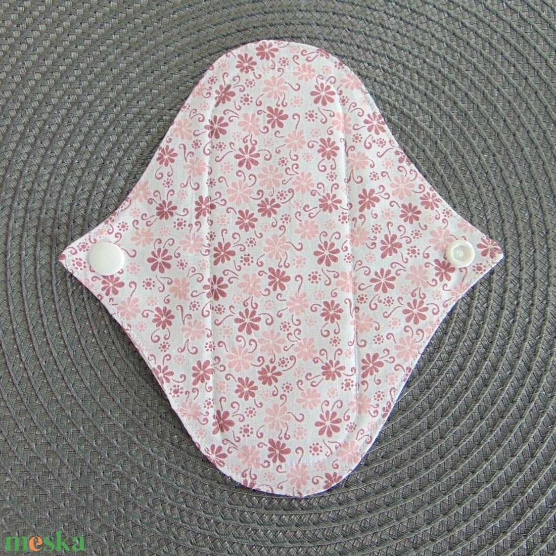 17 cm-es Mini betét / rózsaszín kisvirágok - szépségápolás - intim higiénia - intimbetét - Meska.hu 17 cm-es Mini betét / rózsaszín kisvirágok - szépségápolás - intim higiénia - intimbetét - Meska.hu