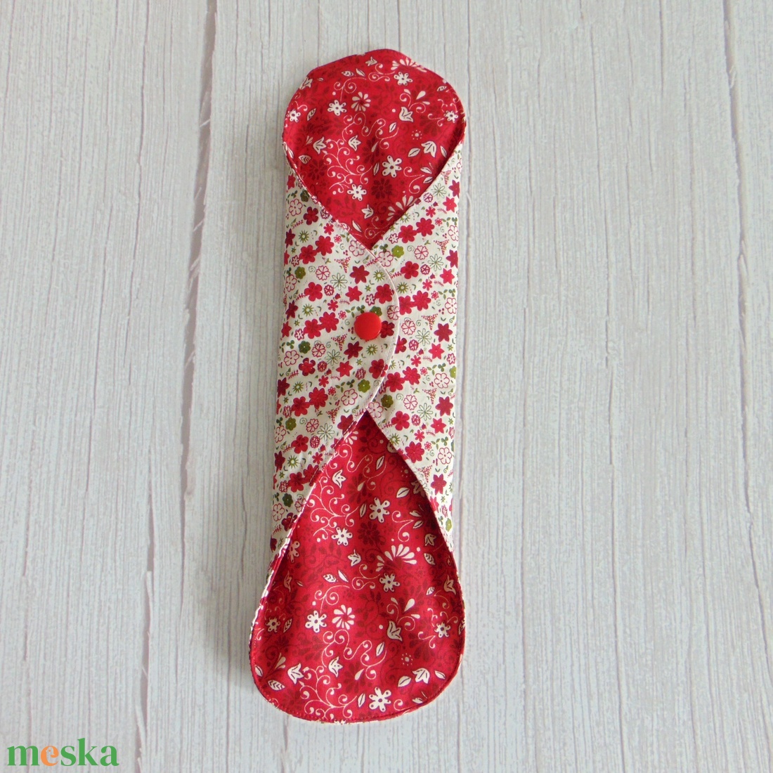31 cm-es mosható betét / piros kisvirágok - szépségápolás - intim higiénia - intimbetét - Meska.hu 31 cm-es mosható betét / piros kisvirágok - szépségápolás - intim higiénia - intimbetét - Meska.hu