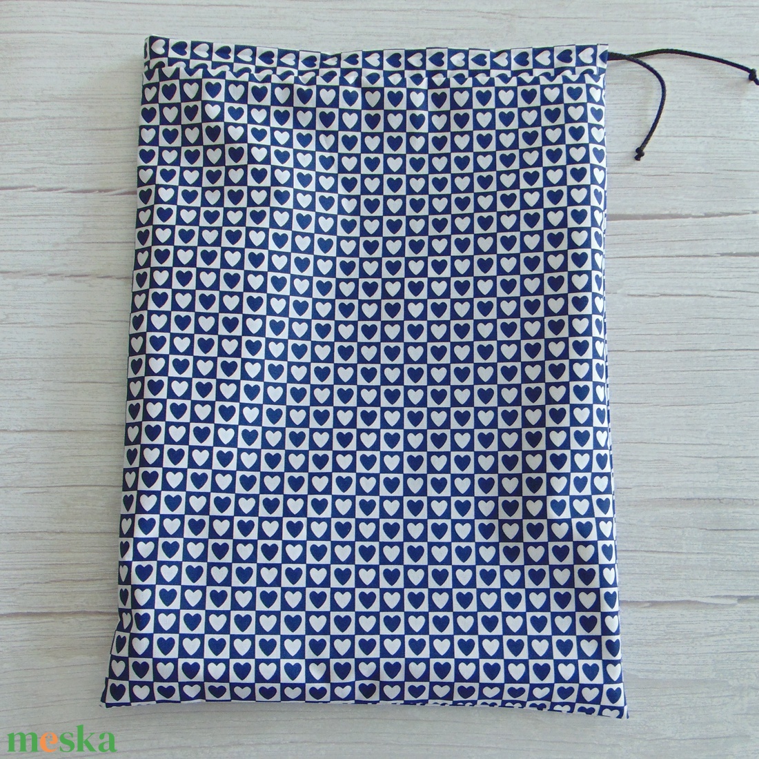 Kenyeres zsák - nagy méretű / kék- fehér szív mintás - táska & tok - bevásárlás & shopper táska - kenyeres zsák - Meska.hu Kenyeres zsák - nagy méretű / kék- fehér szív mintás - táska & tok - bevásárlás & shopper táska - kenyeres zsák - Meska.hu