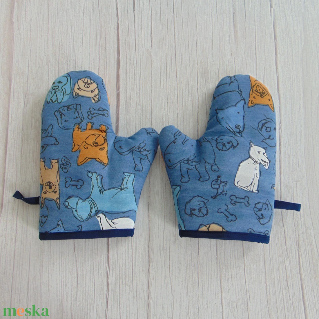 Edényfogó kesztyű / farmerkék - kutya mintás - otthon & életmód - konyhafelszerelés, tálalás - konyhai textil - edényfogó & edényfedő - Meska.hu Edényfogó kesztyű / farmerkék - kutya mintás - otthon & életmód - konyhafelszerelés, tálalás - konyhai textil - edényfogó & edényfedő - Meska.hu