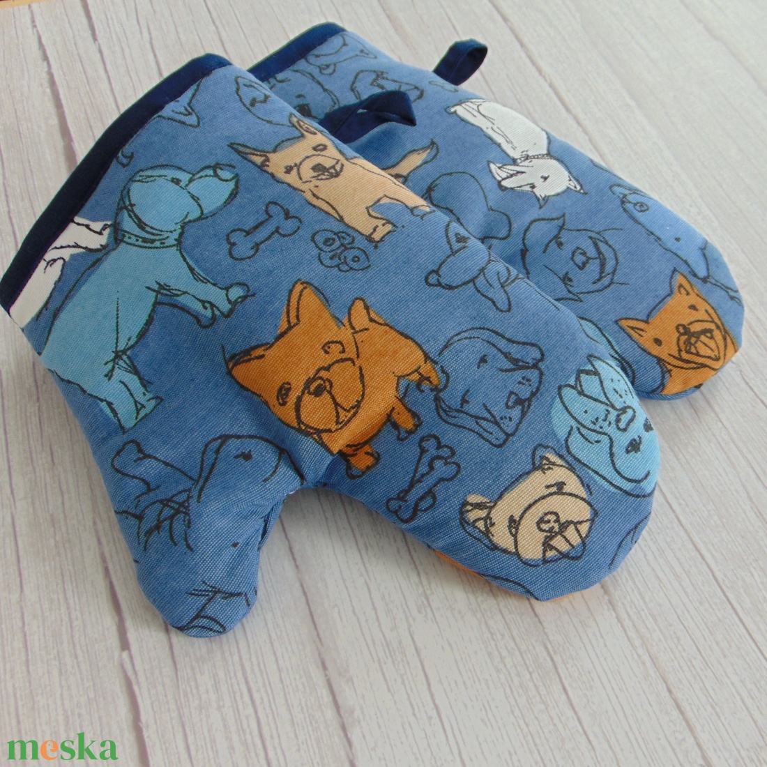 Edényfogó kesztyű / farmerkék - kutya mintás - otthon & életmód - konyhafelszerelés, tálalás - konyhai textil - edényfogó & edényfedő - Meska.hu Edényfogó kesztyű / farmerkék - kutya mintás - otthon & életmód - konyhafelszerelés, tálalás - konyhai textil - edényfogó & edényfedő - Meska.hu